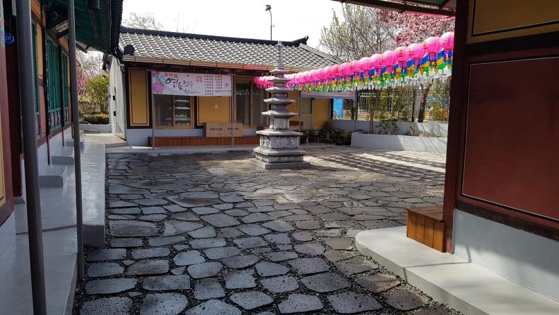 대구경북 조경공사-판석깔기.디딤석.오솔길.정원조경.전원주택조경